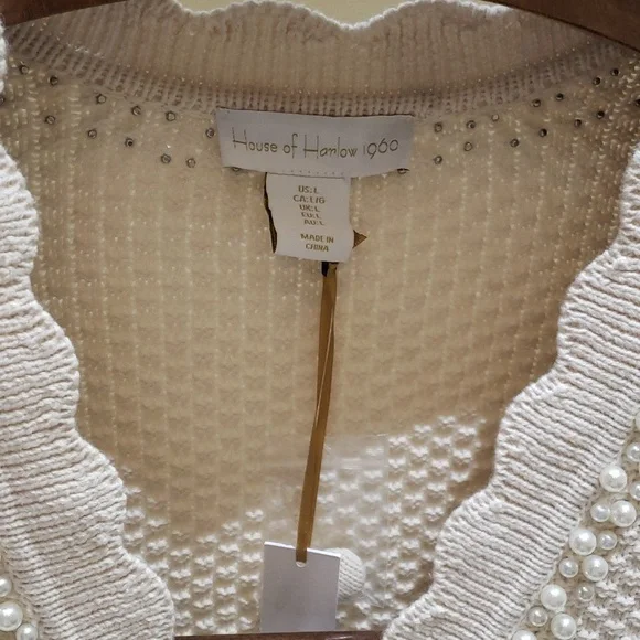 Nwt House of Harlow ecru with pearls sweater - Picture 4 of 9